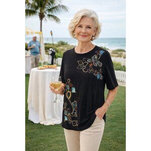 Chico's Travelers size 1 Medium Black Floral applique Blouse